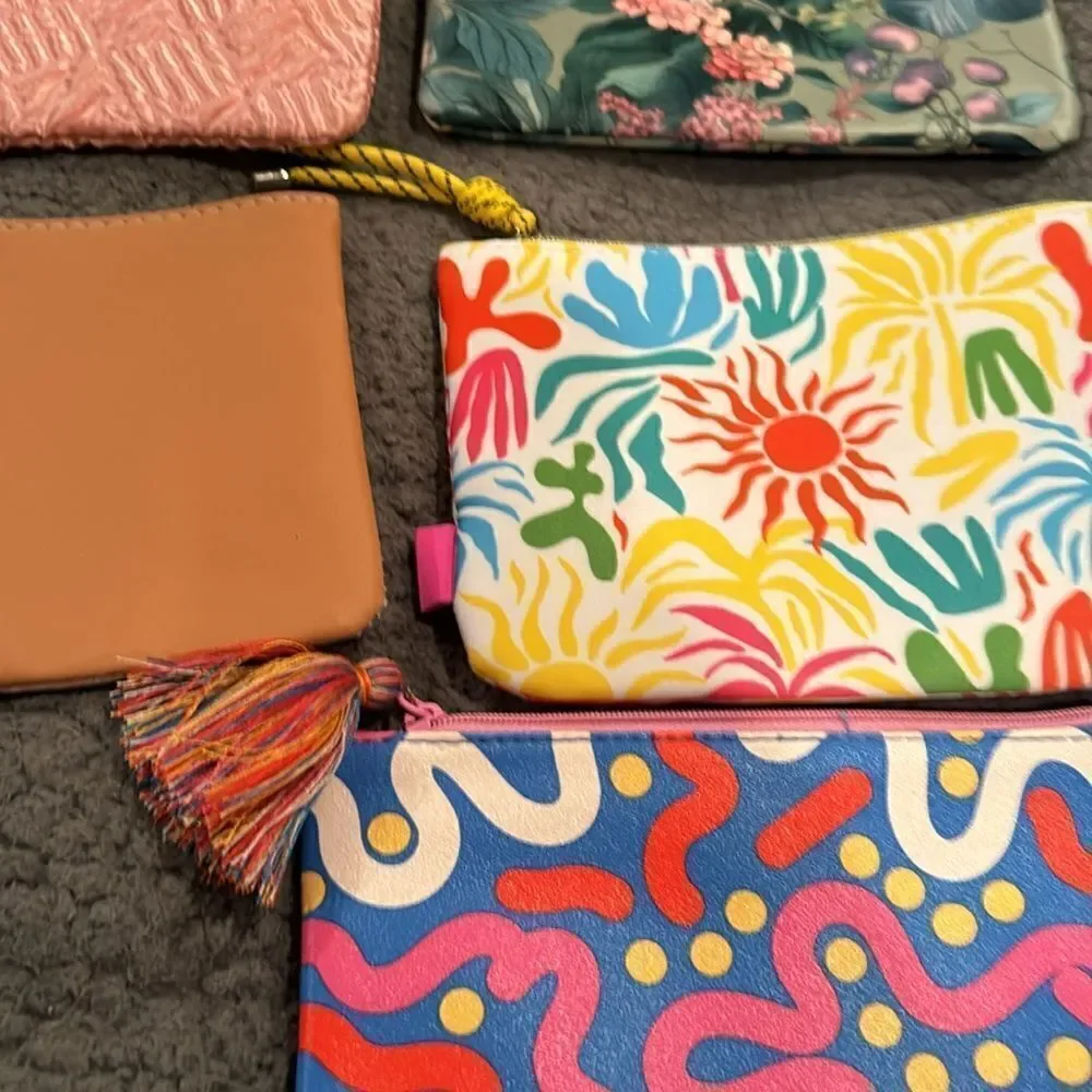 Ipsy Bagd Makeuo Cosmetic Zip Bag
